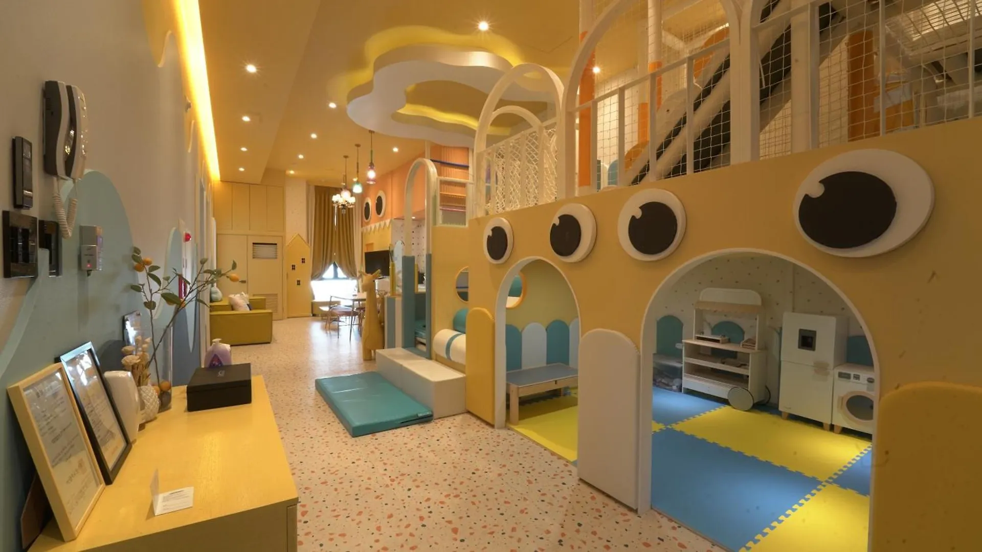 Almond Kids Poolvilla Nampo Busan 0*,  South Korea