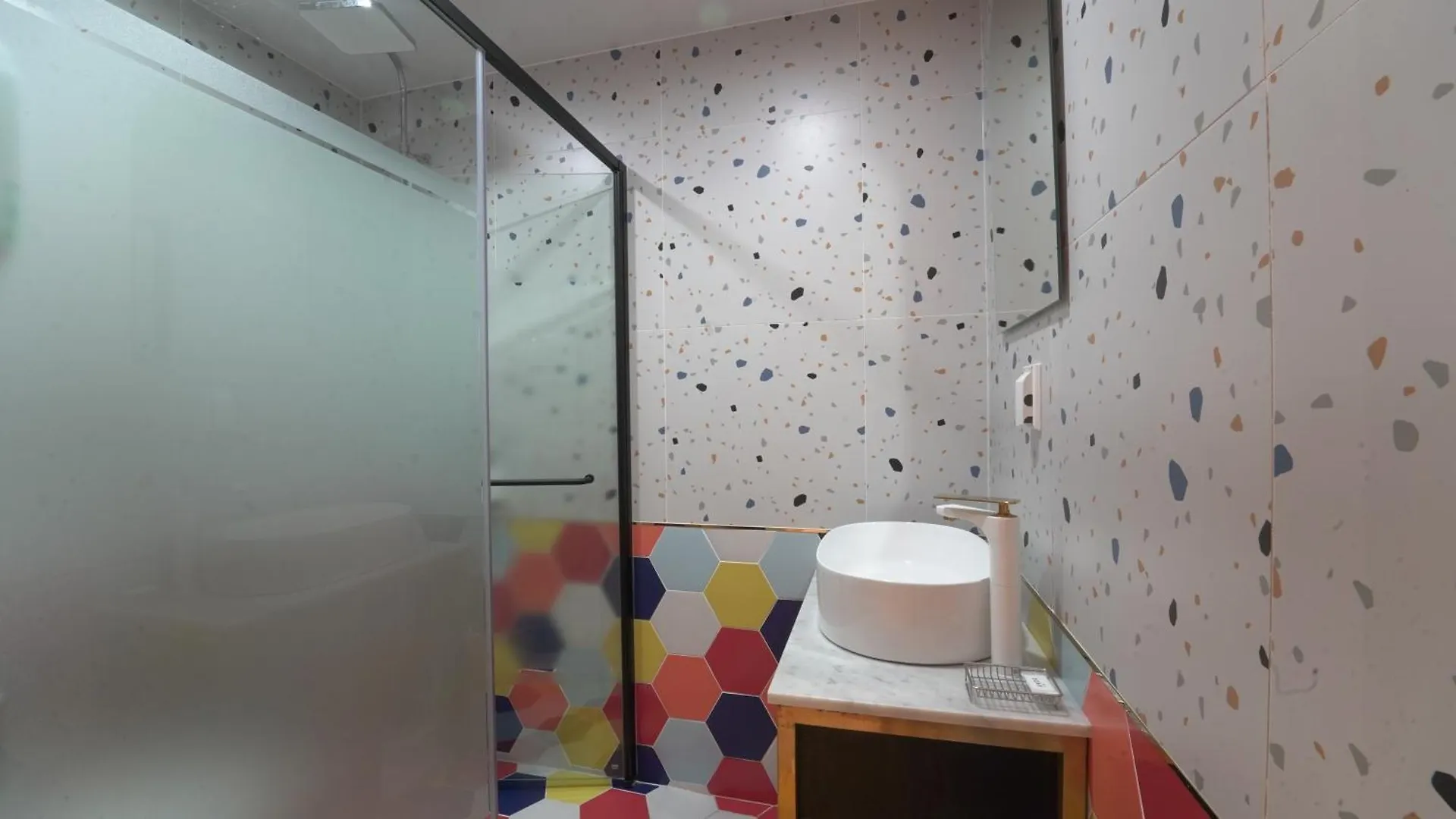 Almond Kids Poolvilla Nampo Busan South Korea
