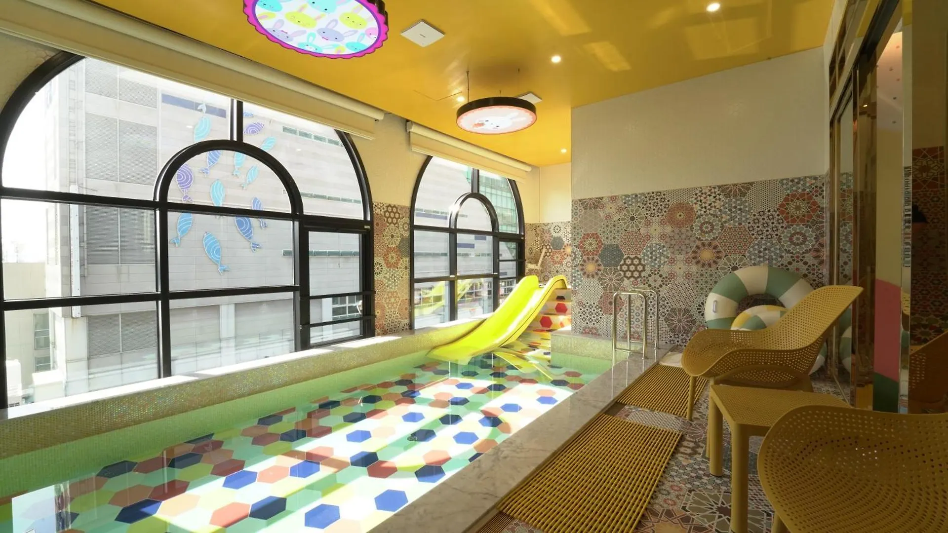 Almond Kids Poolvilla Nampo Busan 0*,  South Korea