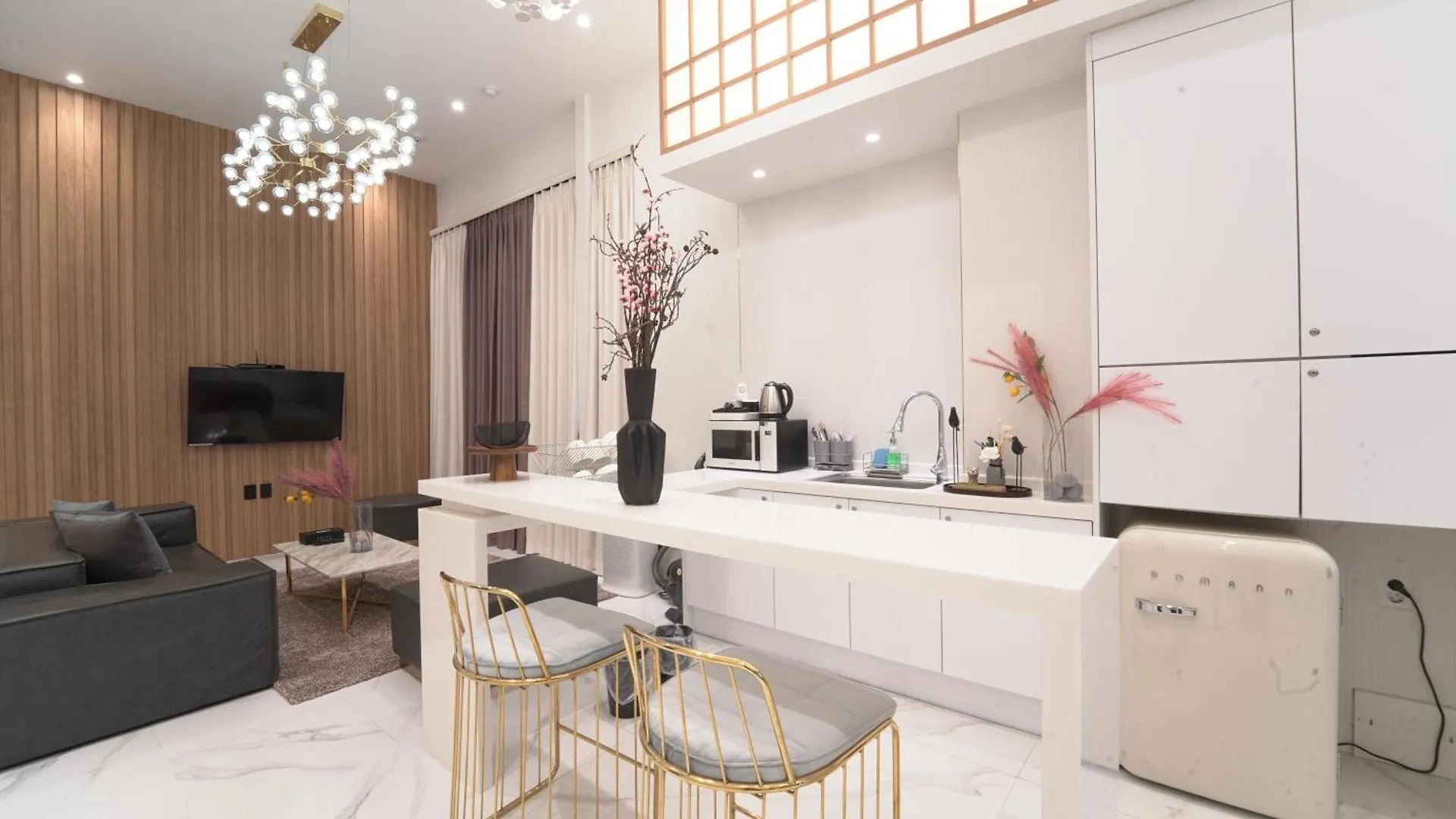 Almond Kids Poolvilla Nampo Busan 0*,
