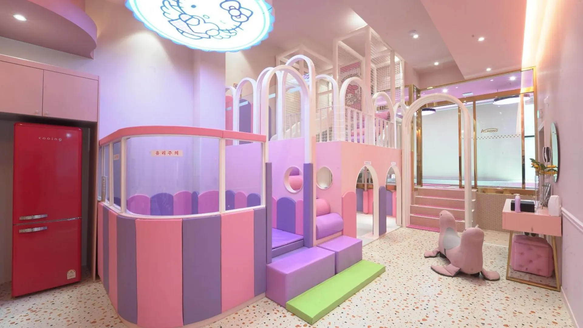 Almond Kids Poolvilla Nampo Busan South Korea