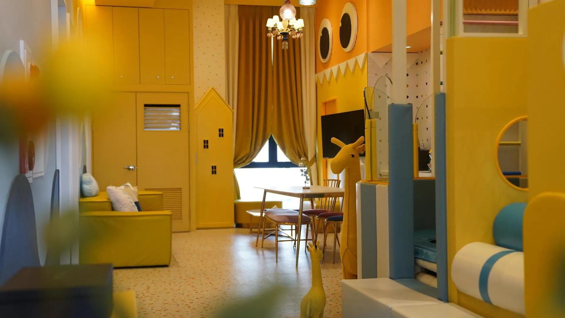 Almond Kids Poolvilla Nampo Busan Hotel
