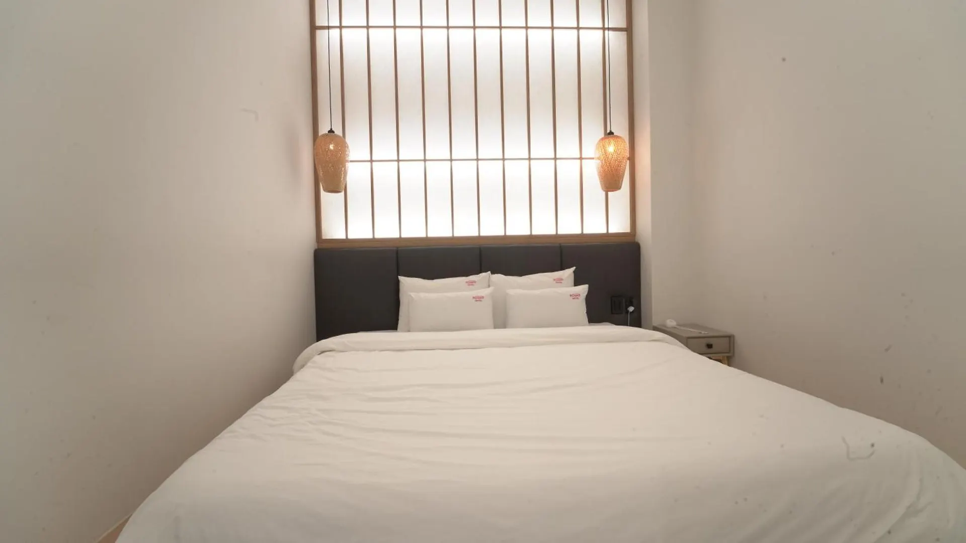 Almond Kids Poolvilla Nampo Busan