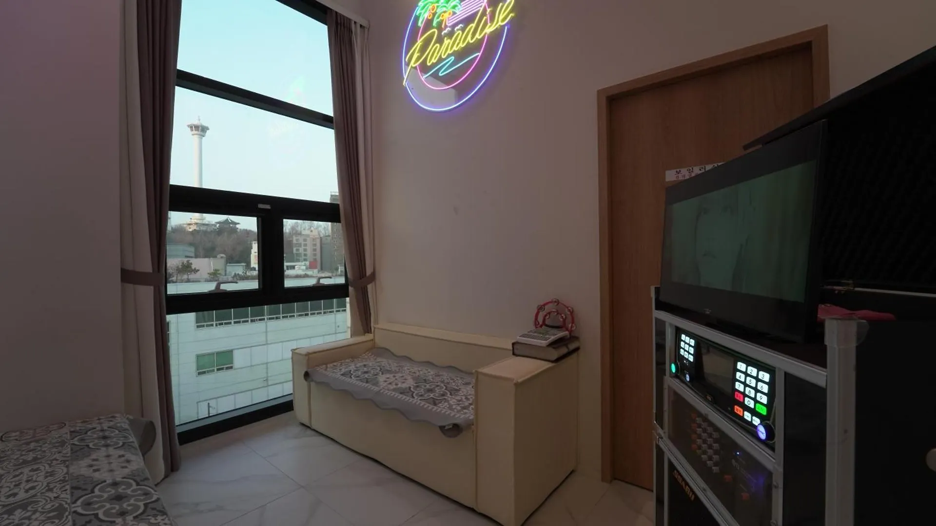 Almond Kids Poolvilla Nampo Busan Hotel