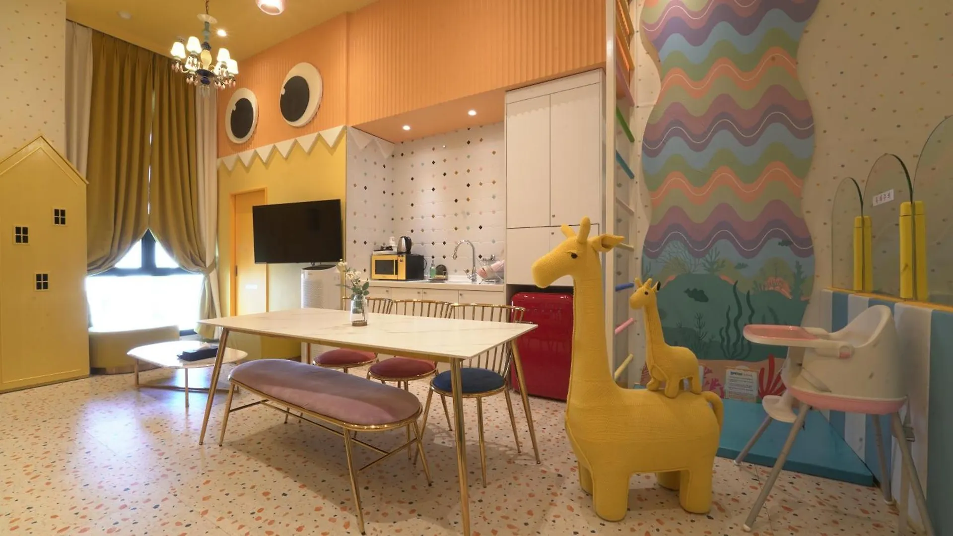 Almond Kids Poolvilla Nampo Busan South Korea
