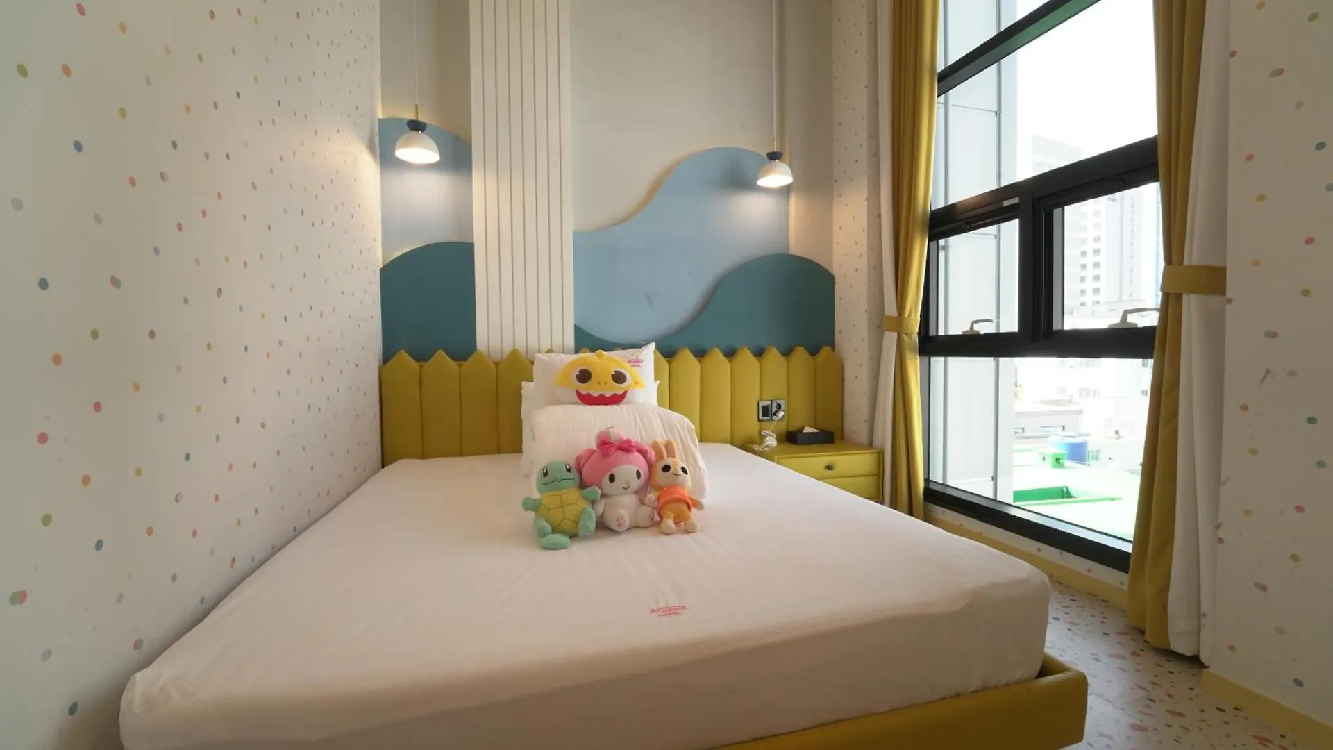 Almond Kids Poolvilla Nampo Busan