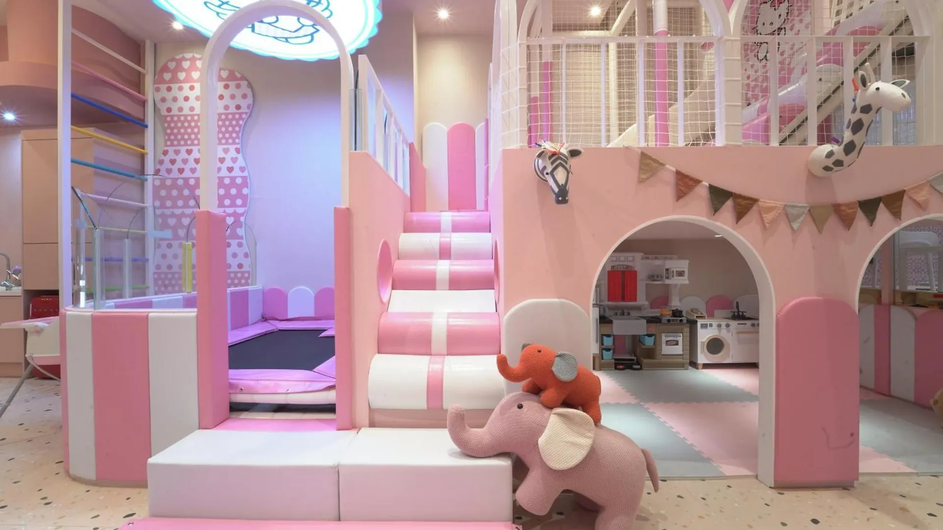 Almond Kids Poolvilla Nampo Busan Hotel