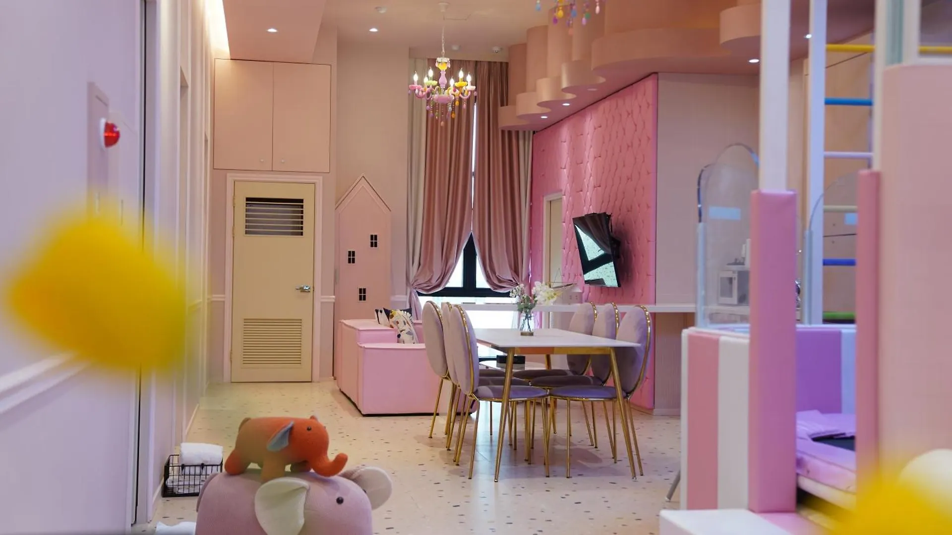 Hotel Almond Kids Poolvilla Nampo Busan South Korea