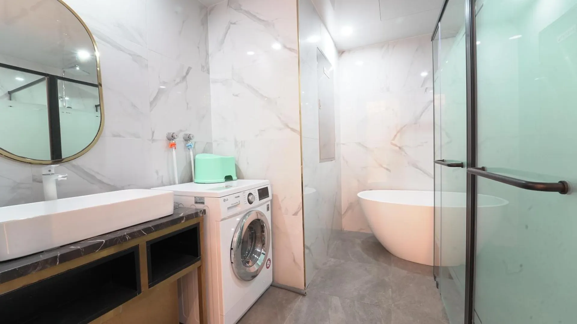 Almond Kids Poolvilla Nampo 釜山