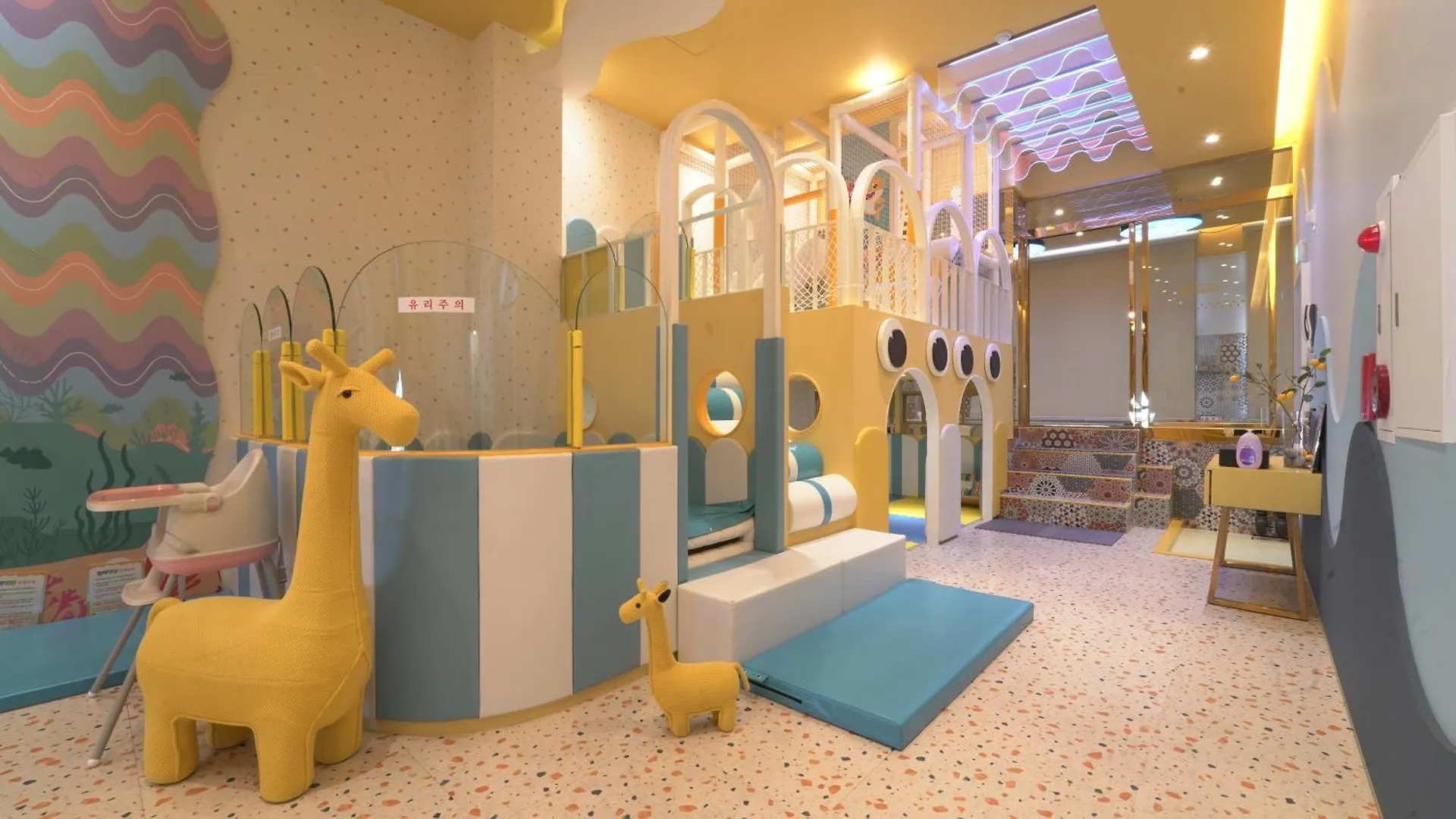 酒店 Almond Kids Poolvilla Nampo 釜山